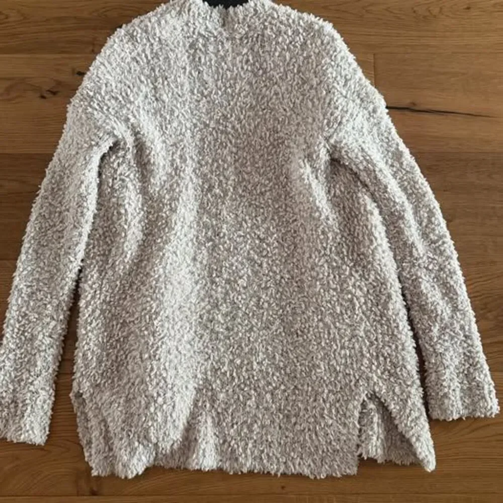 Y2K Vintage Hollister Cream Fuzzy Cardigan Sweater XS – Early 2000s